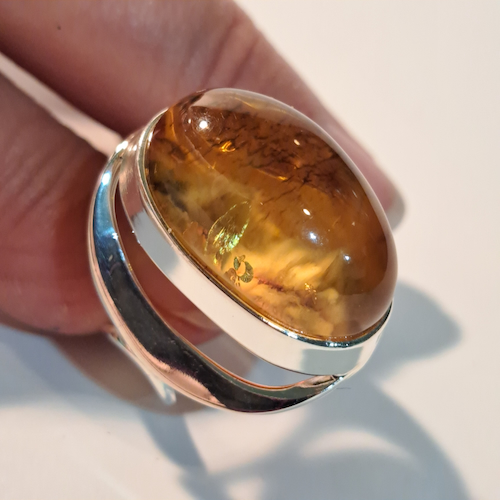 Click to view detail for HW-527 Ring, Oval, Amber Contemporary $123